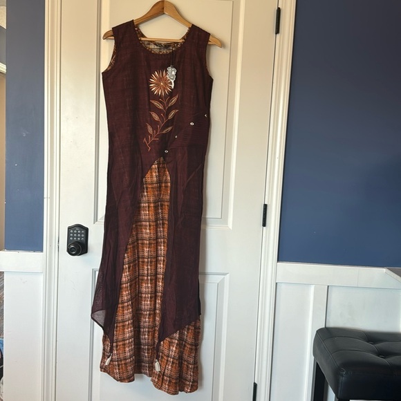 Dresses & Skirts - Ashmi Creations size L maroon and orange with flower embroidered